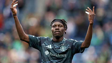Mù một mắt vẫn đá Club World Cup