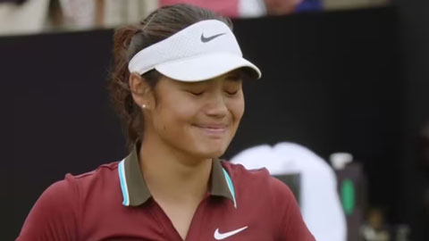 Emma Raducanu bật khóc sau chiến thắng ngược dòng đầy cảm xúc ở Eastbourne