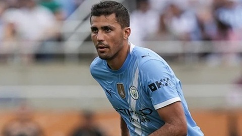 Rodri vẫn là huyết mạch của Man City