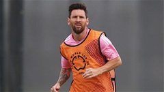 Barca hết nợ Messi 