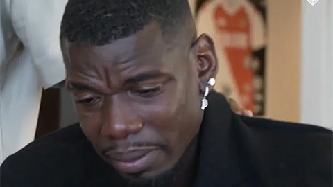 Paul Pogba òa khóc khi được trở lại đá bóng 