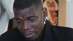 Paul Pogba òa khóc khi được trở lại đá bóng 