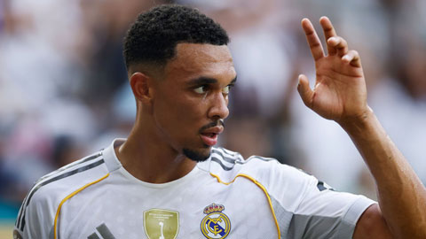 Alexander-Arnold: Pha kiến tạo tuyệt đỉnh và dấu hỏi về vị trí tại Real Madrid