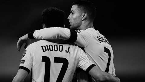 VIDEO Ronaldo đau đớn gửi dòng tâm sự tới chiến binh Diogo Jota