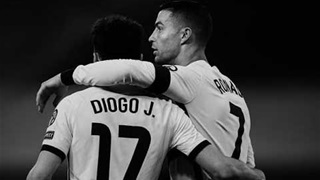 VIDEO Ronaldo đau đớn gửi dòng tâm sự tới chiến binh Diogo Jota