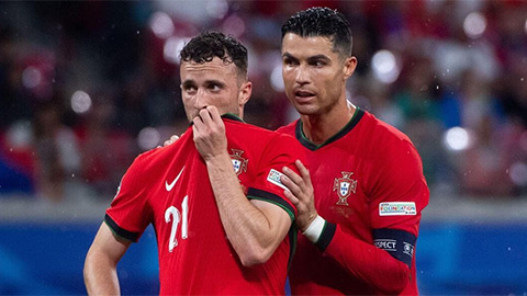 Rơi nước mắt với lời nhắn của Ronaldo gửi Jota