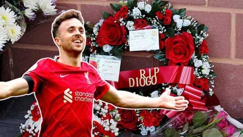 VIDEO CĐV Liverpool đặt vòng hoa tưởng nhớ Jota, đê nghị treo áo số 20 vĩnh viễn