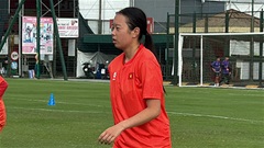 Nữ tiền đạo Việt kiều cao gần 1m70 thử sức ở ĐT U20 nữ Việt Nam