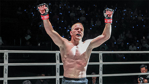 Võ sĩ boxing người Nga bị điện giật suýt chết tại Thái Lan