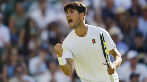 Carlos Alcaraz thắng chật vật, vào vòng 4 Wimbledon và chạm trán Rublev