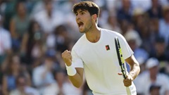Carlos Alcaraz thắng chật vật, vào vòng 4 Wimbledon và chạm trán Rublev