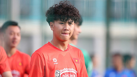 Alex Bùi chưa an toàn ở U23 Việt Nam 
