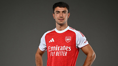 Martin Zubimendi lọt top 4 thương vụ đắt nhất lịch sử Arsenal