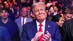 Tổng thống Donald Trump biến Nhà Trắng thành võ đài UFC