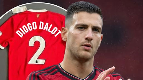 Diogo Dalot nhận số áo huyền thoại tại MU: Lời tiên đoán của Mourinho đang thành hiện thực?
