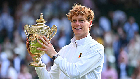 Đỉnh cao chung kết Wimbledon 2025: Jannik Sinner ngược dòng hạ Carlos Alcaraz, đăng quang ngạo nghễ