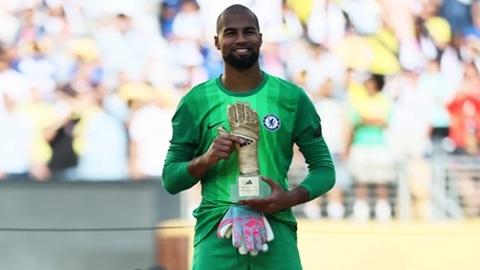 Màn trình diễn để đời của Robert Sanchez