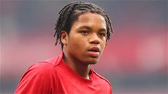 Liverpool lại chơi kiểu dị biệt