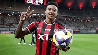 Jesse Lingard gây sốt với siêu phẩm vô lê 25m tại Hàn Quốc