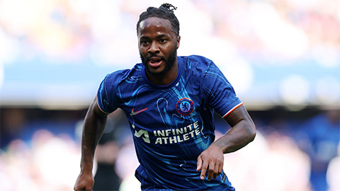 Chelsea chào giá 'trên trời' bán hàng thải Sterling