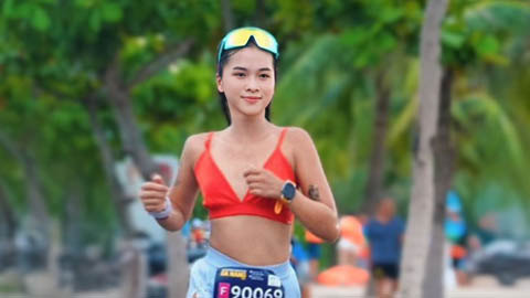 Hot girl Vy Phan khoe dáng gợi cảm tại Đà Nẵng Marathon 2025