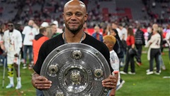 Bayern bị 'tước' hai danh hiệu cùng lúc