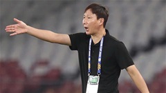 Báo Hàn Quốc tin HLV Kim Sang Sik vượt mặt ông Park Hang Seo