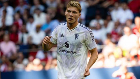 Trực tiếp MU 0-0 West Ham: Hojlund dứt điểm chạm cột dọc