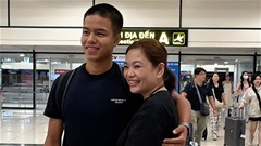 Chung Nguyen Do về Việt Nam sau 3 chặng bay: ‘Hy vọng sớm lên ĐT Việt Nam’