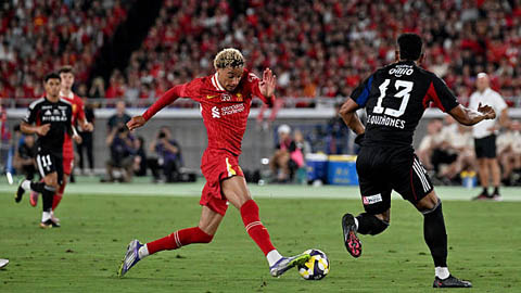 Trực tiếp Yokohama F.Marinos 0-1 Liverpool: Uenaka mở tỷ số