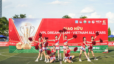 Hàng nghìn tiếng 
