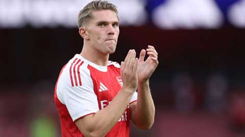 VIDEO: 'Bom tấn'  Viktor Gyokeres thi đấu thế nào trong trận đá chính đầu tiên cho Arsenal