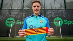 Hansi Flick tước băng đội trưởng của Ter Stegen
