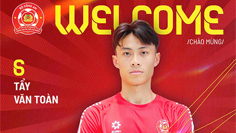 Công An TP.HCM chiêu mộ tiền vệ Văn Toàn
