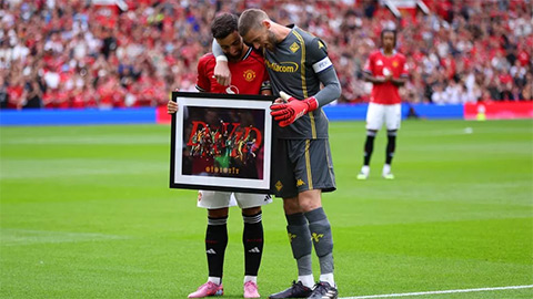 Chùm ảnh xúc động trong ngày về Nhà hát của 'thánh tôn' De Gea