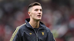 Benjamin Sesko ra mắt CĐV MU ở Old Trafford