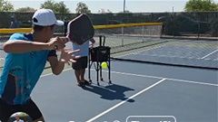 Thần đồng Pickleball Quang Dương  miệt mài 'cày ải' trong điều kiện siêu khắc nghiệt