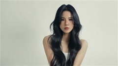 'Chị đẹp' Diệp Lâm Anh chơi môn thể thao hot trend nhiệt như VĐV chuyên nghiệp, trang phục 'đẹp nhất sân'
