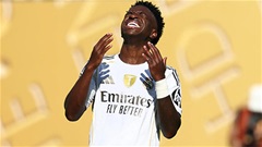Vinicius chê hợp đồng mới với Real Madrid, bỏ ngỏ khả năng ra đi