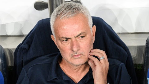 Vòng play-off Champions League: Fenerbahce của Mourinho đá hơn người vẫn bị cầm hòa