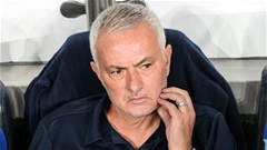 Vòng play-off Champions League: Fenerbahce của Mourinho đá hơn người vẫn bị cầm hòa
