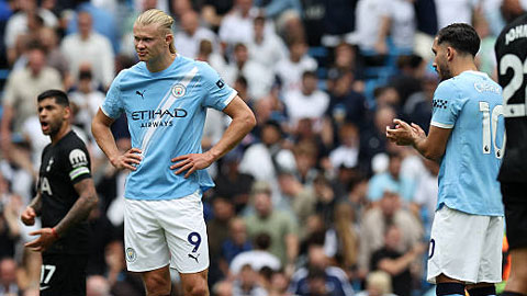 Man City trải qua hiệp 1 thảm họa trước Tottenham