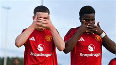 Kai Rooney copy pha ăn mừng bàn thắng của Gyokeres