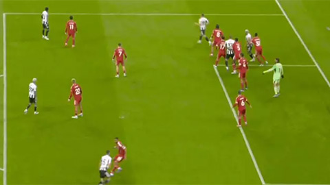Fan Liverpool đòi bán ngay một ngôi sao sau chiến thắng Newcastle