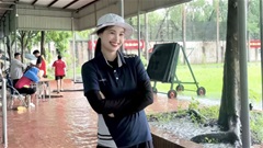 Hot girl bắn cung Ánh Nguyệt 'đạp sóng cưỡi gió' trong thời tiết mưa lũ