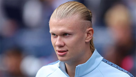 Erling Haaland đổi tên trên áo đấu