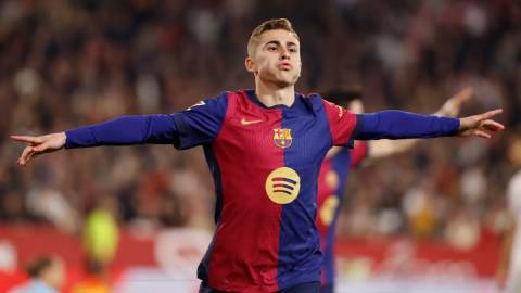'Trò hề' của Chelsea & sự thật sau vụ Fermin Lopez muốn rời Barca