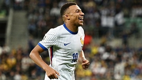 Màn solo cực đỉnh của Mbappe