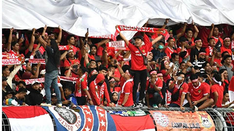 CĐV Indonesia qua đời khi tới xem đội nhà đá với Lebanon