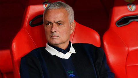 Lý do thực sự khiến Mourinho bị Fenerbahce đuổi việc